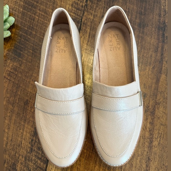 Naturalizer | Adiline Leather Loafers, Warm Tan - Picture 4 of 10
